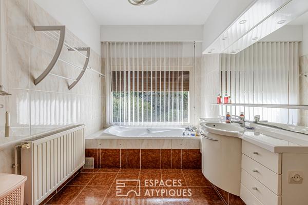 Maison d’architecte avec atelier et ponton privatif sur les Hortillonnages