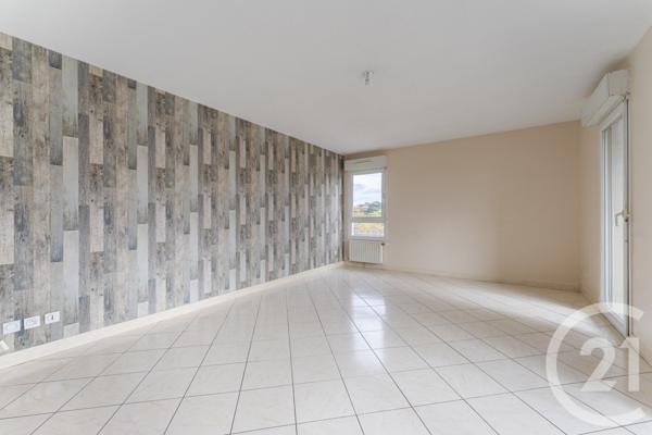 Appartement F4 à vendre  4 pièces - 84,14 m2 ST FONS - 69