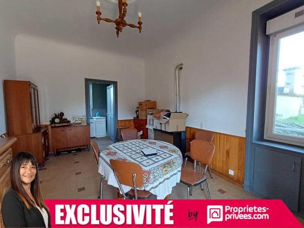 LE COTEAU, ténement avec 2 maisons + dépôt + 2 garages