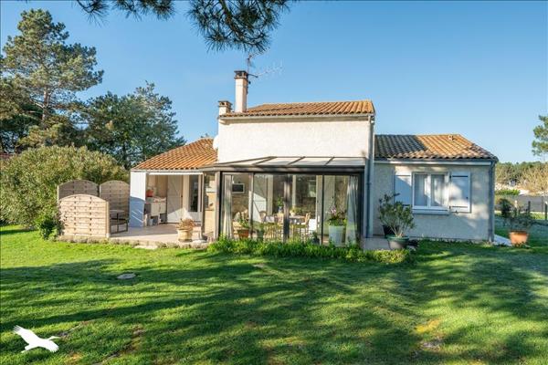 Maison à vendre |  Les Mathes |  5 pièces | 110 m²