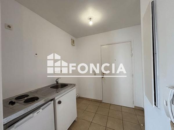 Location Studio 30.94 m² - 16 RUE DES HERIDEAUX Lyon 69008