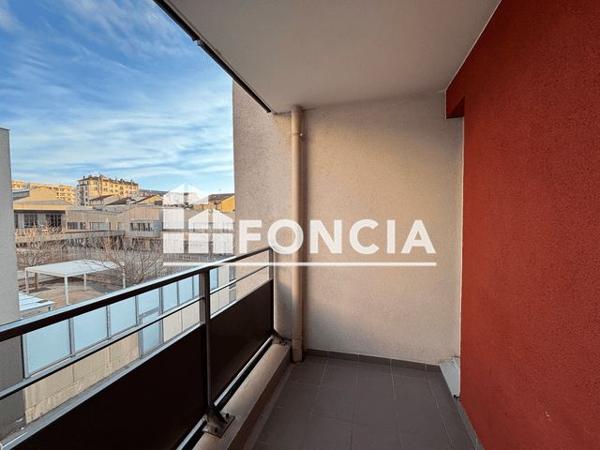 Location Studio 30.94 m² - 16 RUE DES HERIDEAUX Lyon 69008