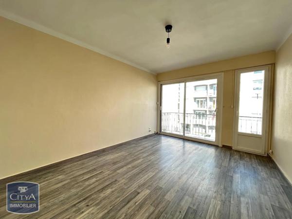 Appartement à louer 3 pièces 55.95m² Béziers (34500)