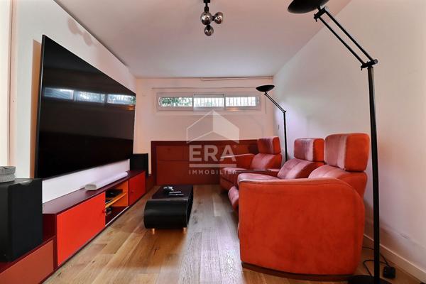 Élégance Parisienne : Une Maison de Caractère Rénovée avec Raffinement