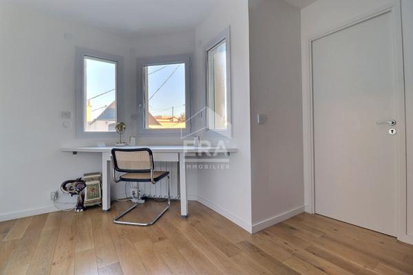 Élégance Parisienne : Une Maison de Caractère Rénovée avec Raffinement