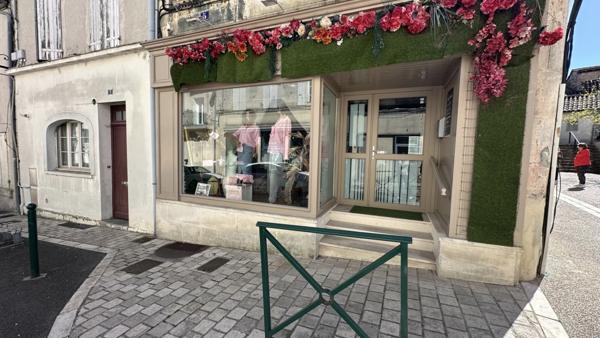 Local/bureau à vendre BARBEZIEUX SAINT HILAIRE (16) - 87m²