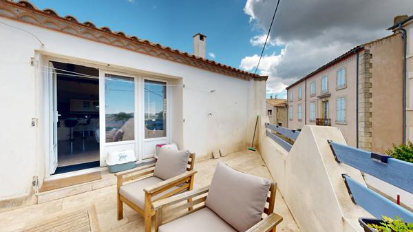 Maison de village 5 chambres, terrasse, cour, piscine & GRAND GARAGE