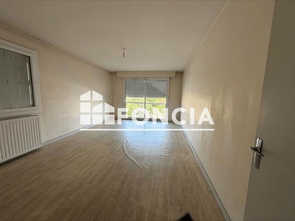 Location Studio 37.67 m² - RUE DE L'HOTEL DE VILLE Challans 85300