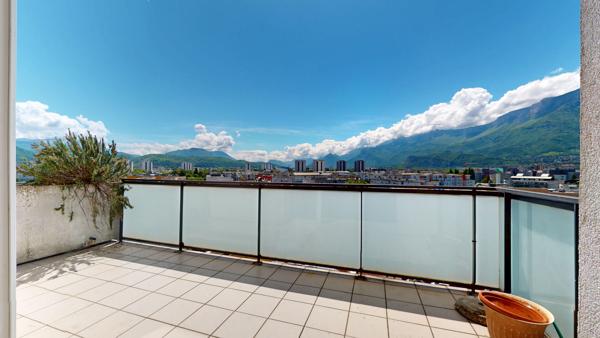 Appartement Grenoble 3 pièce(s) 61.24 m2