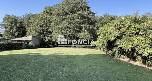 À vendre Maison 8 pièces 300 m² - Fougères 35300