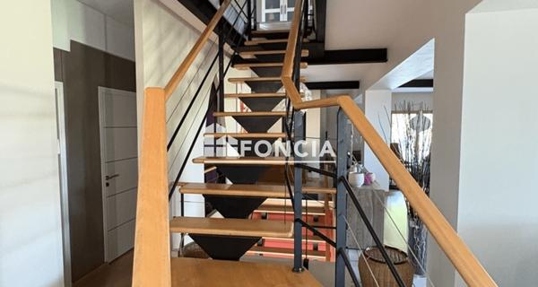 À vendre Maison 8 pièces 300 m² - Fougères 35300