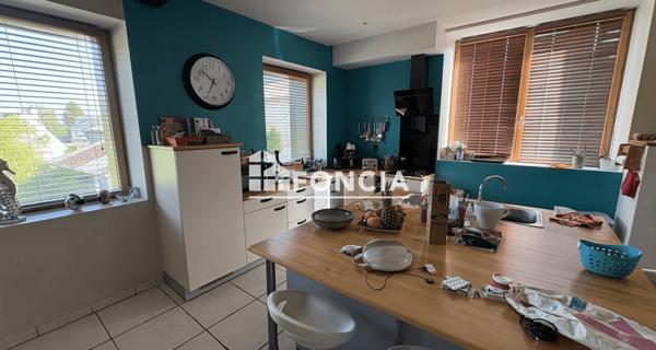 À vendre Maison 8 pièces 300 m² - Fougères 35300