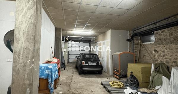 À vendre Maison 8 pièces 300 m² - Fougères 35300