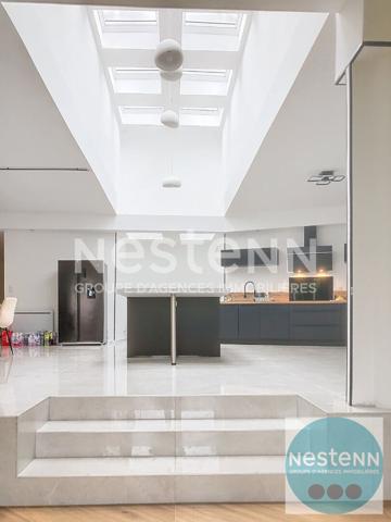 Loft d'exception Rue Albert 1er ? Volumes, luminosité et prestations haut de gamme !