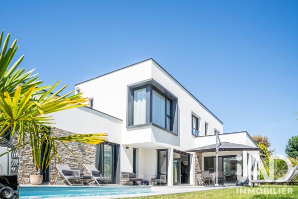 Maison à vendre 5 pièces 168 m² Cesson-Sévigné