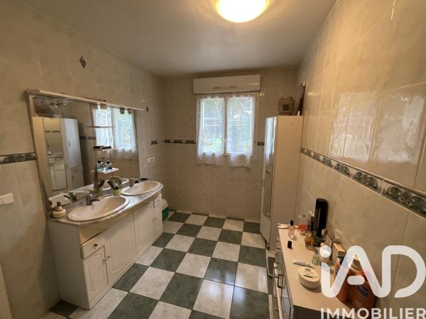 Maison à vendre 6 pièces 188 m² Nieuil-l'Espoir