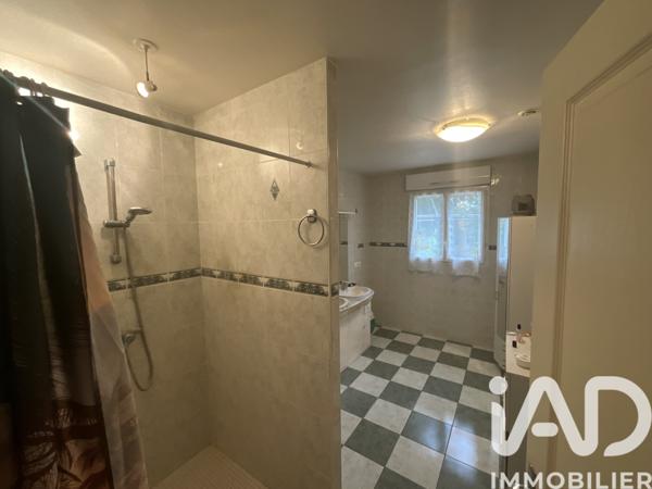 Maison à vendre 6 pièces 188 m² Nieuil-l'Espoir