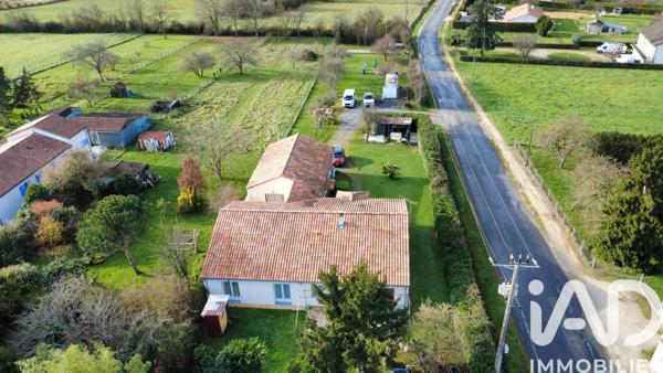 Maison à vendre 6 pièces 188 m² Nieuil-l'Espoir