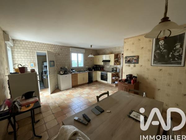 Maison à vendre 6 pièces 188 m² Nieuil-l'Espoir