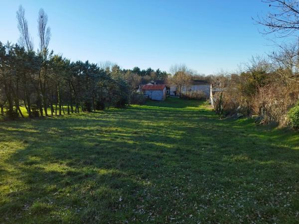 Terrain constructible à Lhospitalet, 15 min de Cahors