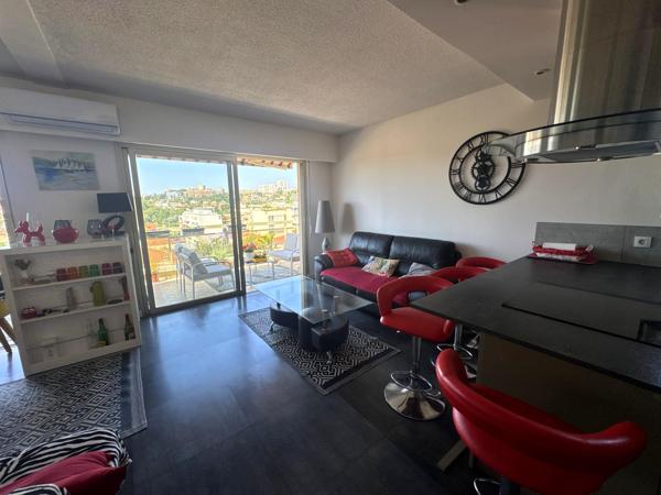 Appartement T3 dernier étage Antibes
