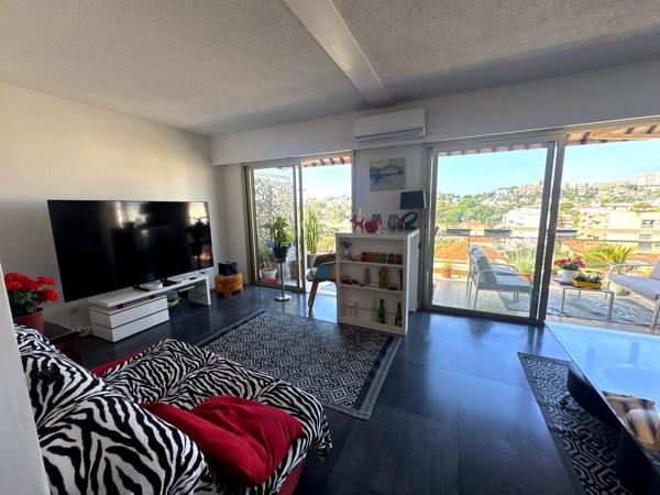 Appartement T3 dernier étage Antibes