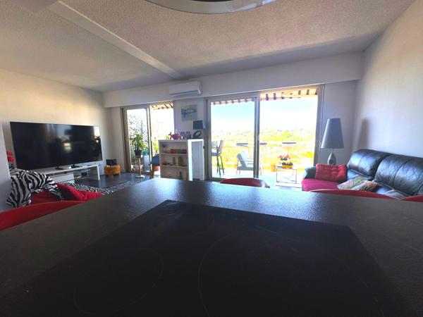 Appartement T3 dernier étage Antibes