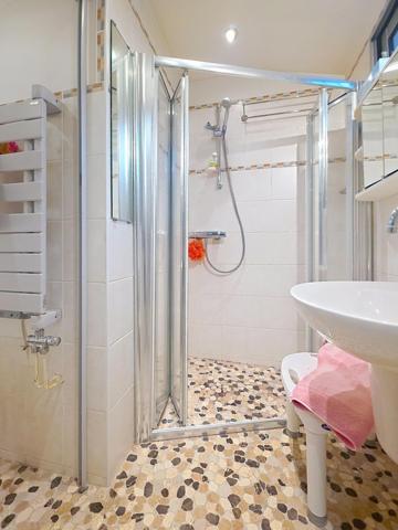 MAISON AVEC JARDIN ET GARAGE