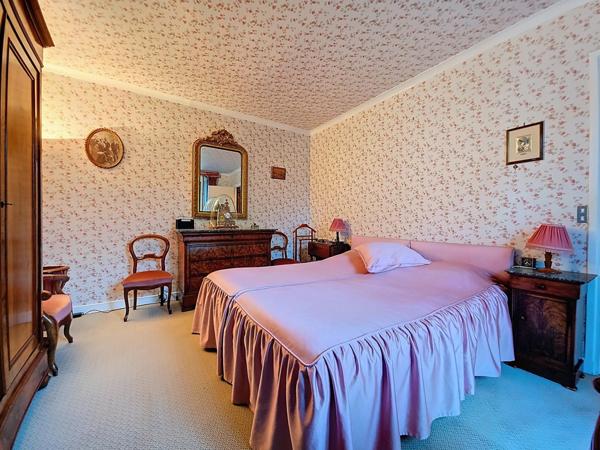 MAISON AVEC JARDIN ET GARAGE