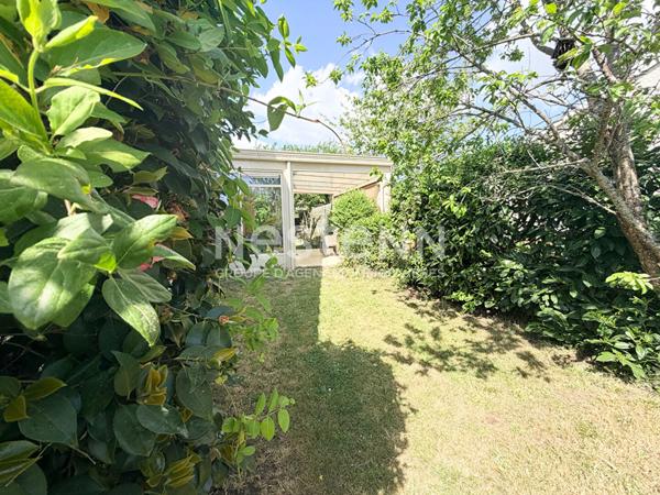 PESSAC - CAP DE BOS - Maison familiale - 164 m² - 5 chambres - Calme - Piscine - Garage