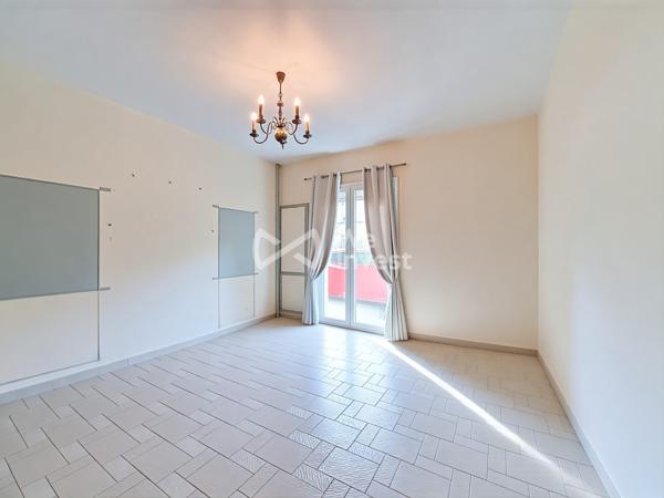 MAISON 328 m² – DOUZY (08140)