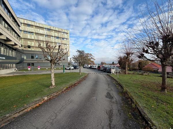 Local d'activité 500 m2