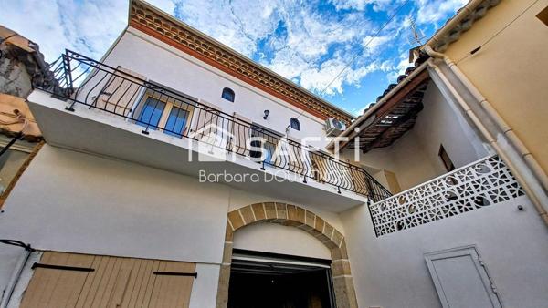 Maison de village de 125 m² - 3 terrasses - grand garage.