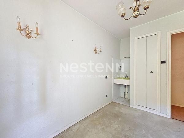 Sur plus de 2000 m2 de terrain au calme petite maison avec garage, sur Retournac