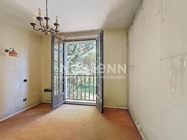 Sur plus de 2000 m2 de terrain au calme petite maison avec garage, sur Retournac