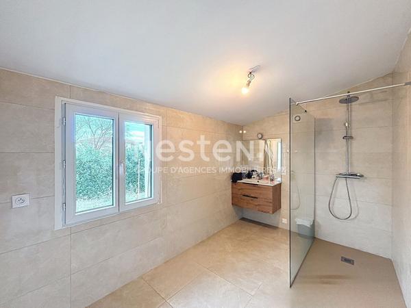 Ensemble immobilier composé de 3 appartements à Auch proche commodité