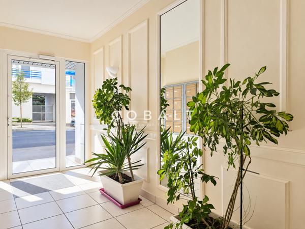 Appartement Duplex - 2 chambres - 47 m² - Place de stationnement + Cave - La Baule centre Proche Marché