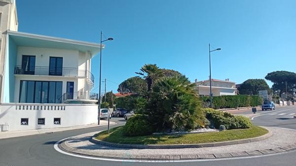 Appartement situation exceptionnelle Royan Pontaillac avec garage