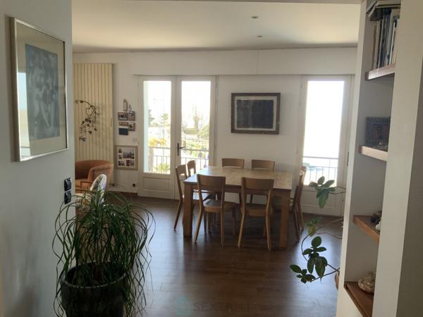 Appartement situation exceptionnelle Royan Pontaillac avec garage