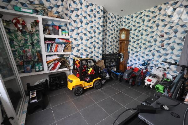 Idéal investisseur ! 
Maison proche de toutes les commodités, 4 chambres, jardin - Louée 565 €/mois.