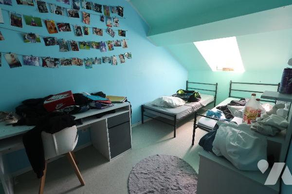 Idéal investisseur ! 
Maison proche de toutes les commodités, 4 chambres, jardin - Louée 565 €/mois.