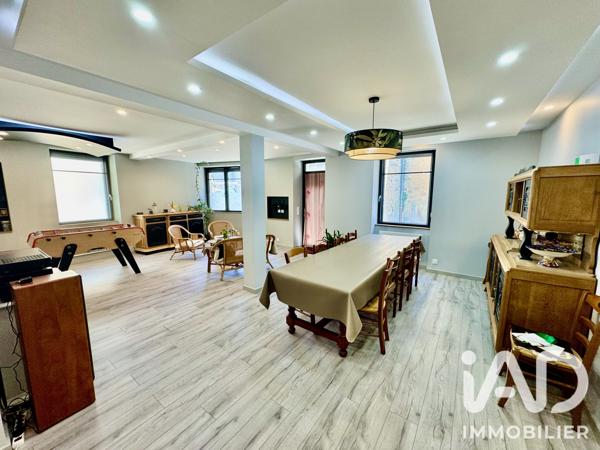 Immeuble à vendre 248 m² Yvré-le-Pôlin