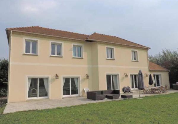 Maison 8 pièces 241.31 m2