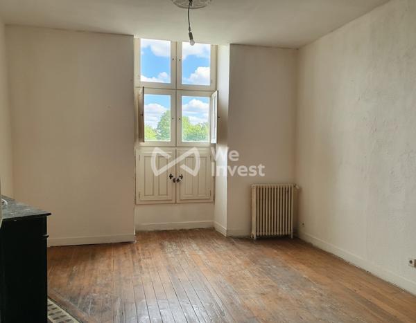 Maison de ville au fort potentiel – emplacement central et prix très attractif