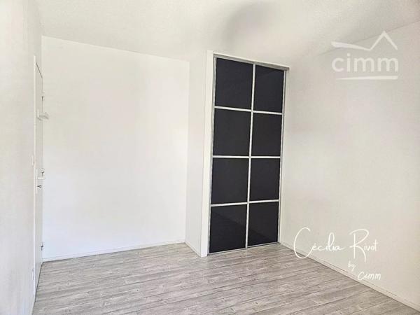Appartement T4 lumineux de 82 m² avec balcon, parking et fibre