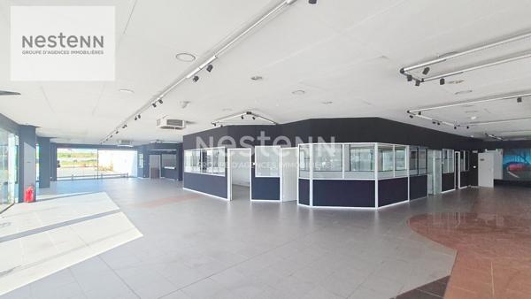 Location d'un local commercial Calais "SHOWROOM" de 650 m² avec places de parking