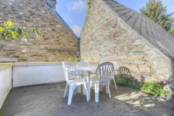 Immeuble d'habitation  et commerce de 177 m2 en centre ville