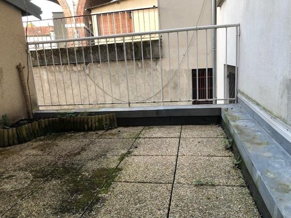 Type 5 avec petite terrasse et cuisine semi équipée 4 AV DES PUPILLES AURILLAC Détails des diagnostics énergétiques