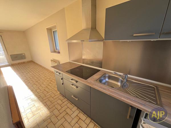 Location appartement Cholet : 396 € - AJP Immobilier Cholet