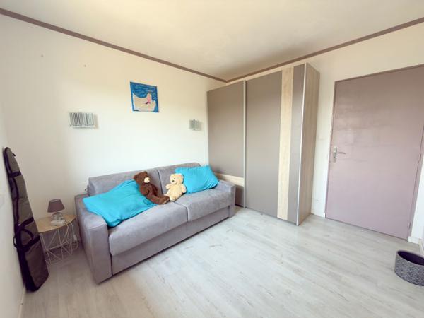Maison Individuelle 130 m² - 5 pièces - 4 Chambres - Grand Garage - Jardin - Réquista. Requista